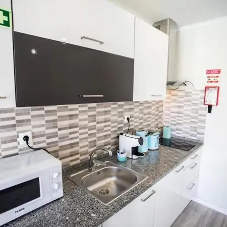 Charming House With Pool In Atalaia Holiday home